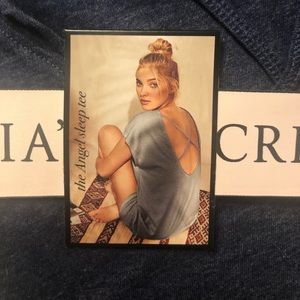 NWT Victória’s Secret Angel Sleep Tee